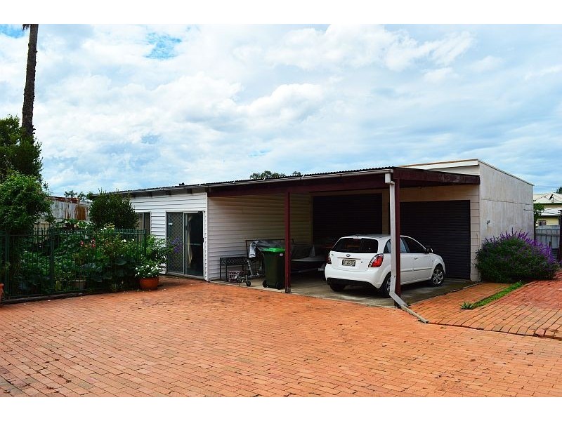 10 Fifth Street, Cessnock NSW 2325