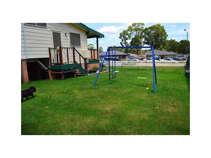 9 Duguid Close, Cessnock NSW 2325
