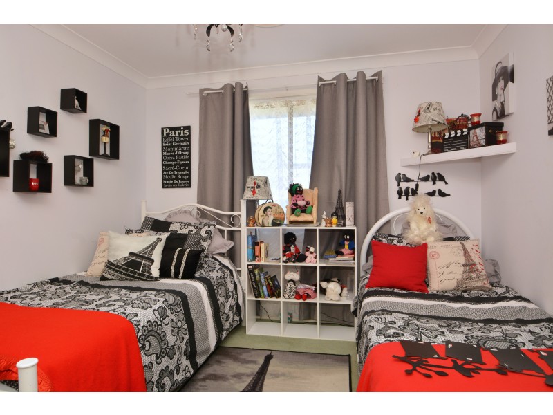 18 Bruce Street, Abernethy NSW 2325