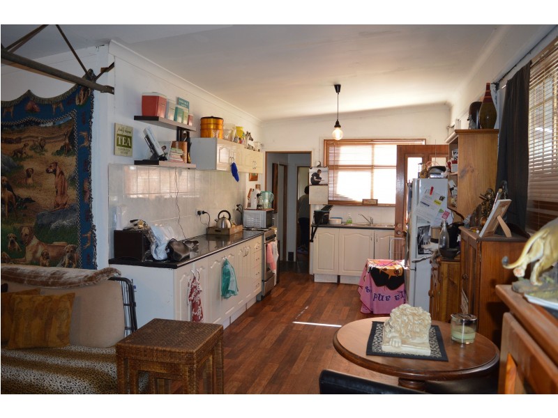 18 Bruce Street, Abernethy NSW 2325