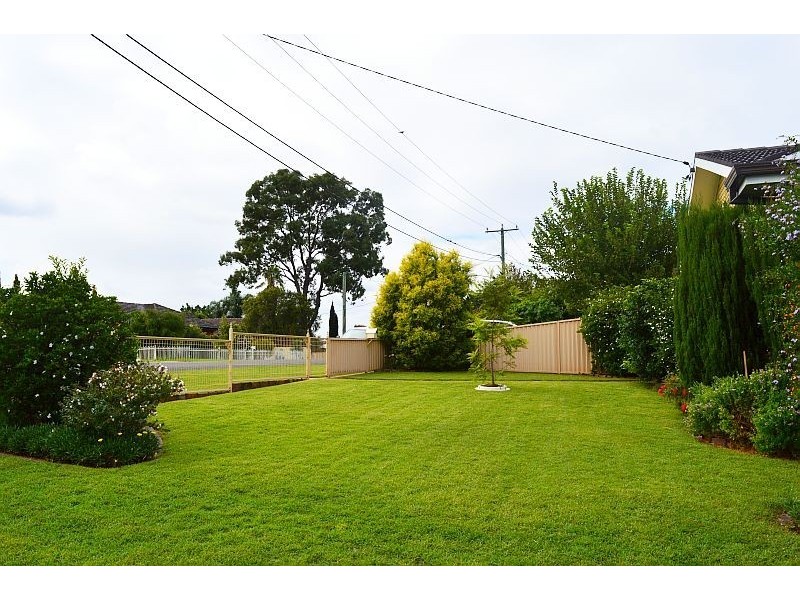 23 Burnett Street, Cessnock NSW 2325