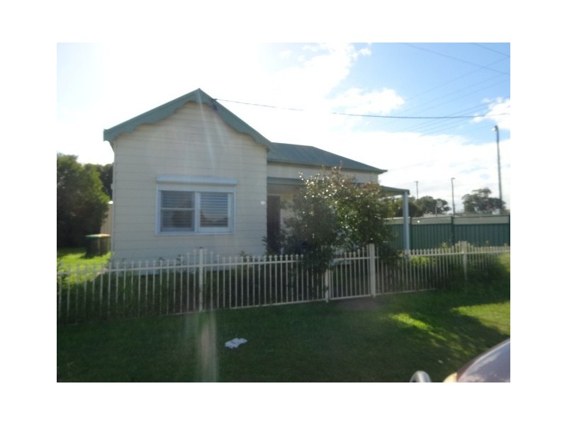 36 Vernon Street, Cessnock NSW 2325