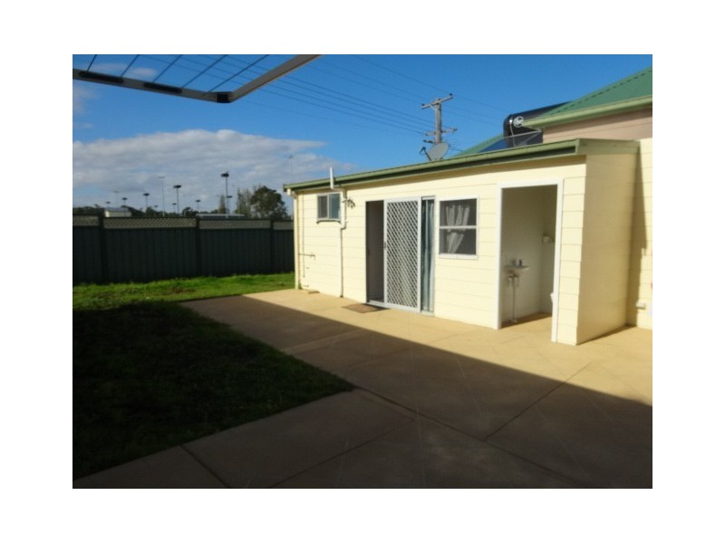 36 Vernon Street, Cessnock NSW 2325