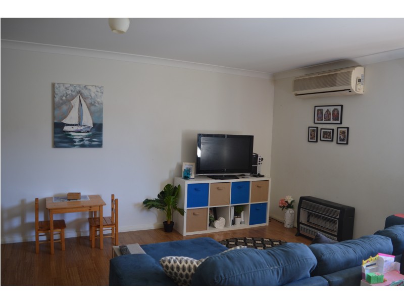 12 Garland Road, Cessnock NSW 2325