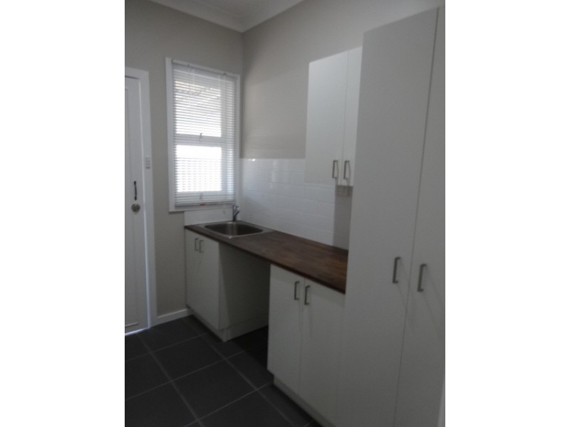 19 Wollombi Road, Cessnock NSW 2325