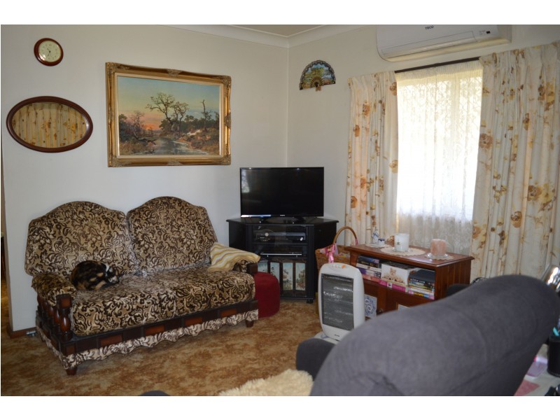 44 Daniel Street, Cessnock NSW 2325