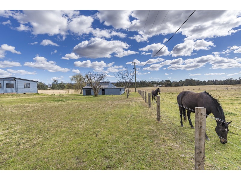 85 Lovedale Road, Lovedale NSW 2325