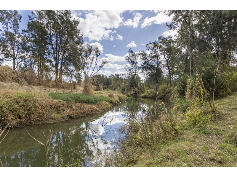 85 Lovedale Road, Lovedale NSW 2325