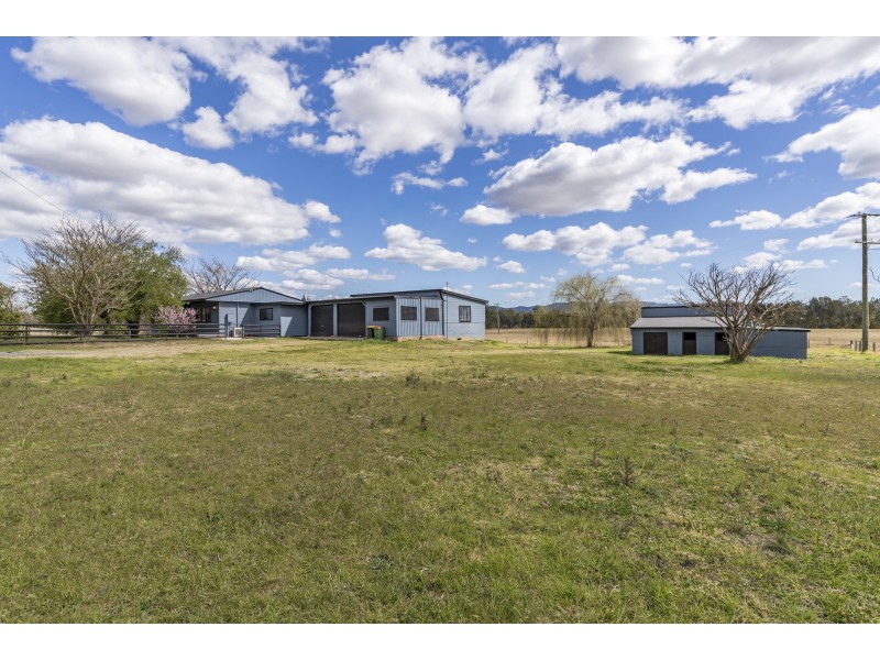 85 Lovedale Road, Lovedale NSW 2325