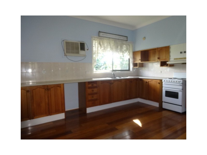 8 Cooper Street, Cessnock NSW 2325