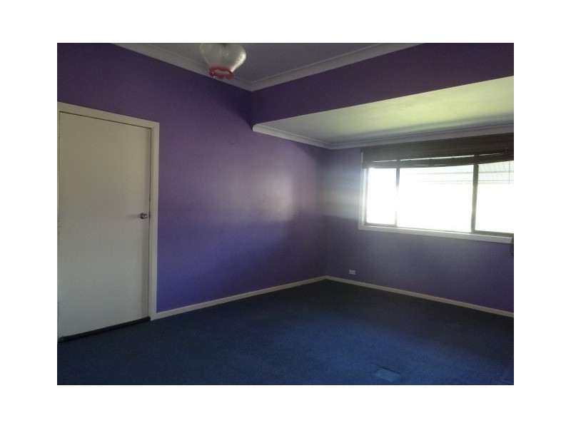 8 Cooper Street, Cessnock NSW 2325
