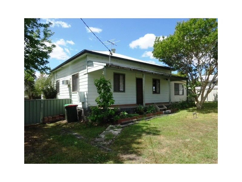 5 Stuart Street, Abernethy NSW 2325