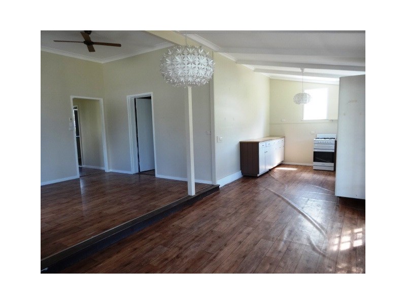 5 Stuart Street, Abernethy NSW 2325