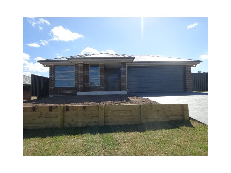 4 Gleneagles Avenue, Heddon Greta NSW 2321