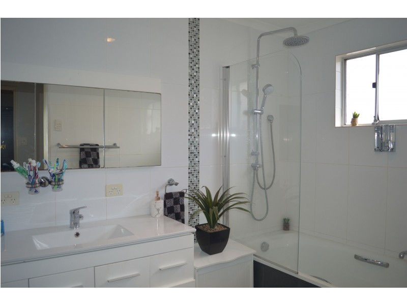 23 Tenth Street, Weston NSW 2326