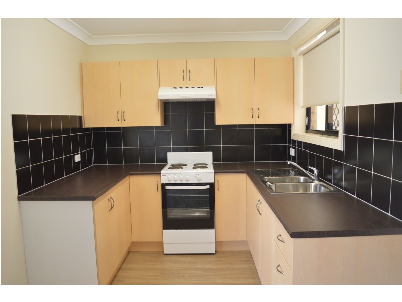 2/304 Maitland Road, Cessnock NSW 2325