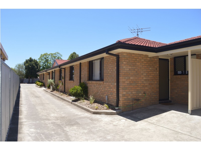 2 & 3/304 Maitland Road, Cessnock NSW 2325
