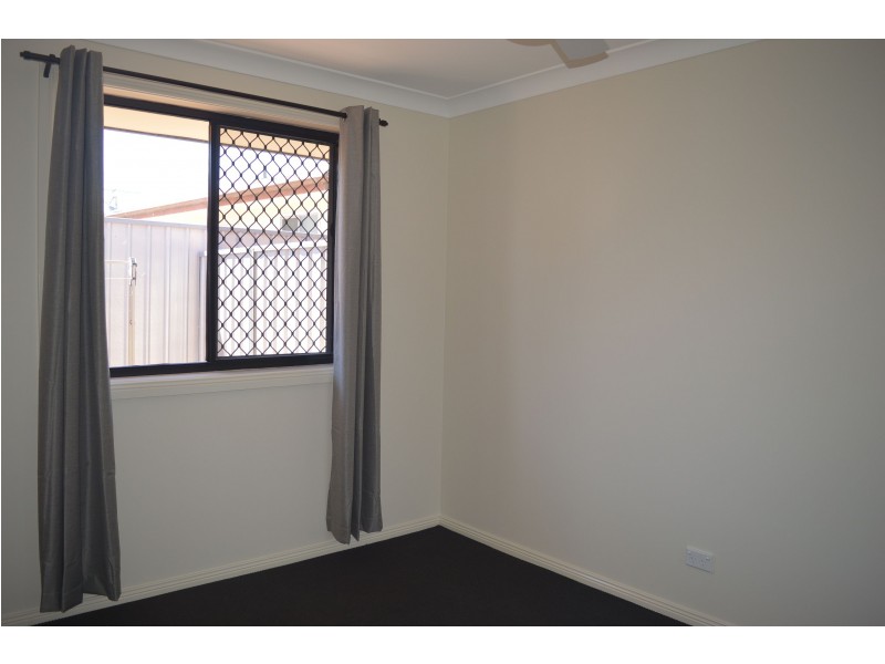 2 & 3/304 Maitland Road, Cessnock NSW 2325
