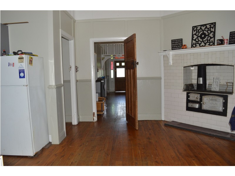 19 Mount View Road, Cessnock NSW 2325
