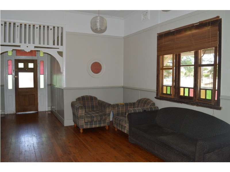 19 Mount View Road, Cessnock NSW 2325