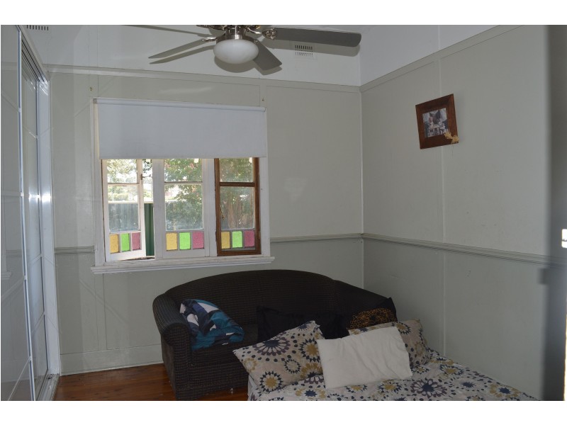 19 Mount View Road, Cessnock NSW 2325