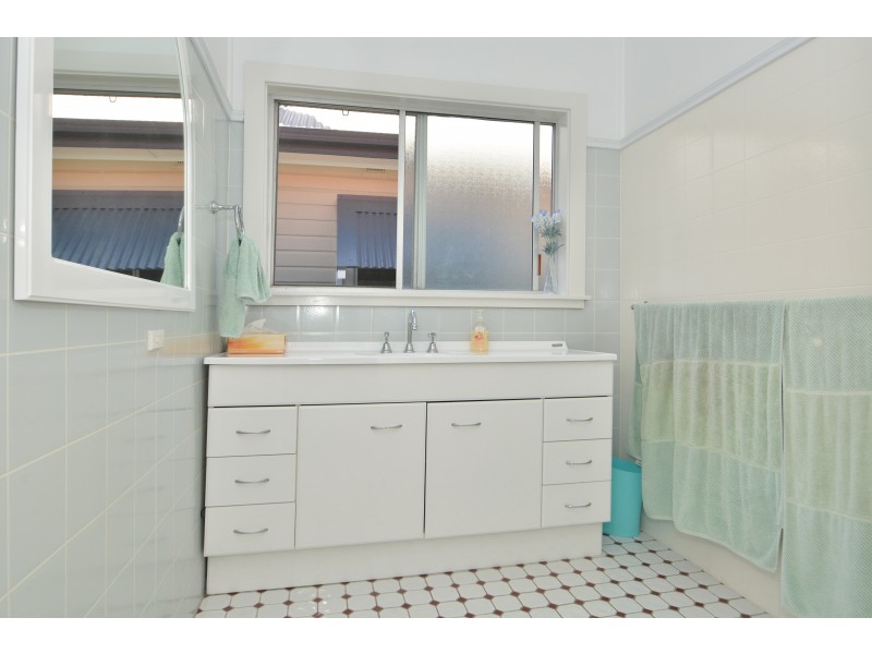 7 West Avenue, Cessnock NSW 2325