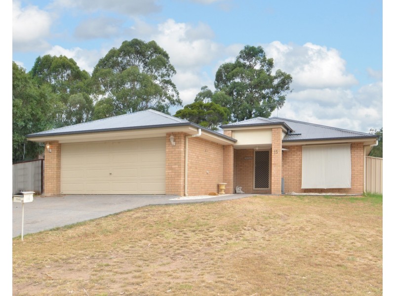 15 Hungerford Close, Cessnock NSW 2325