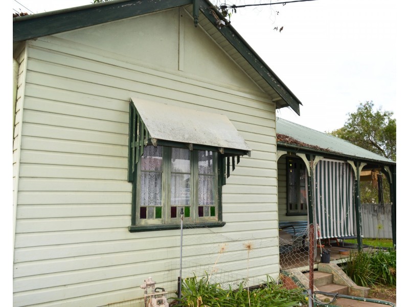 24 Boomerang Street, Cessnock NSW 2325