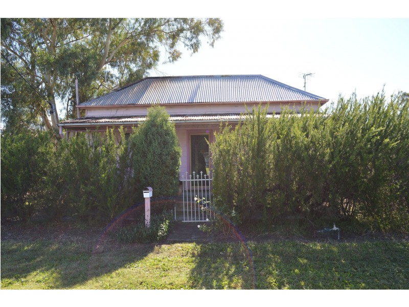 6 Vernon Street, Cessnock NSW 2325