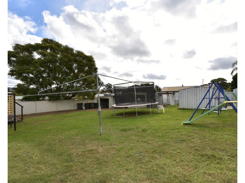 4 Rathmines Avenue, Cessnock NSW 2325