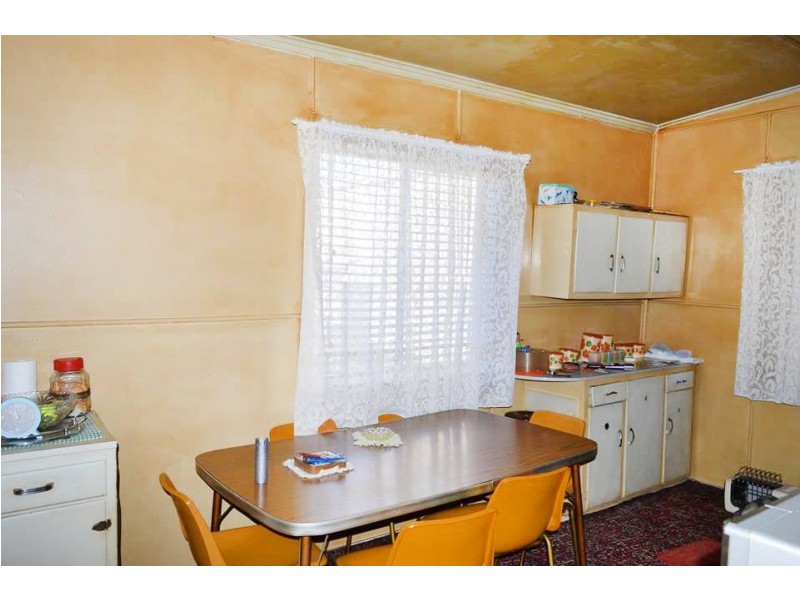 6 Mount View Road, Cessnock NSW 2325