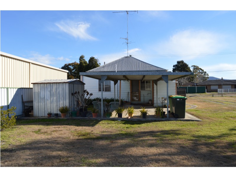 6 Mount View Road, Cessnock NSW 2325