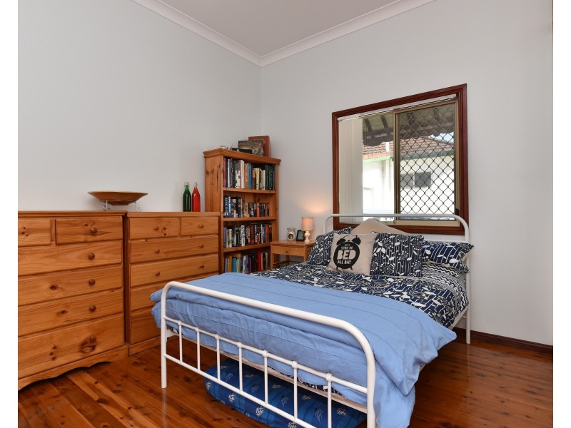 38 Anzac Avenue, Cessnock NSW 2325