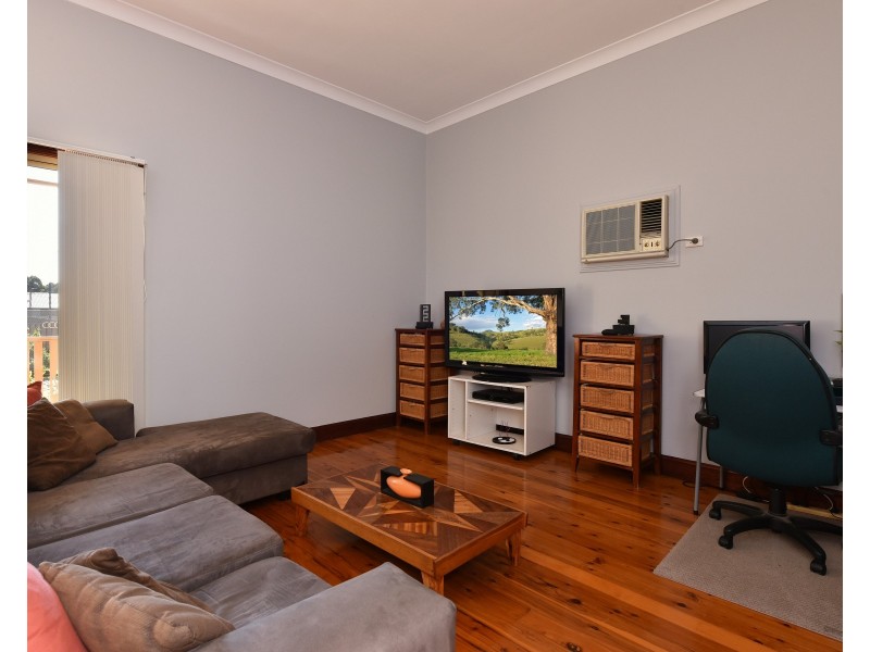 38 Anzac Avenue, Cessnock NSW 2325