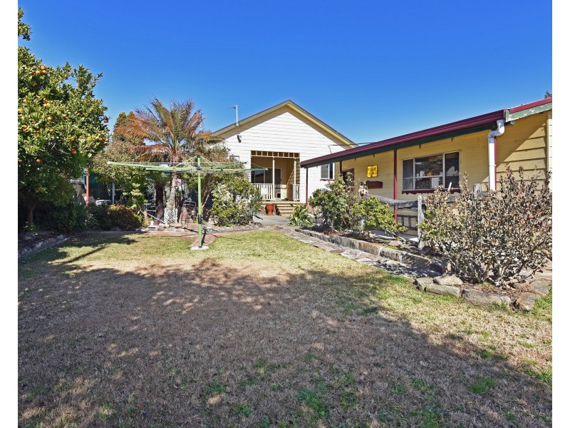 38 Anzac Avenue, Cessnock NSW 2325