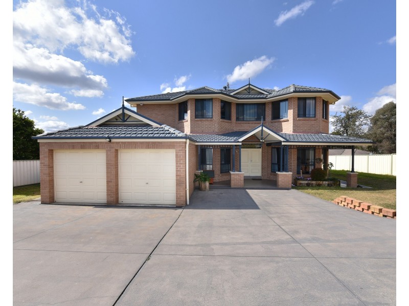 12 Hickey Street, Cessnock NSW 2325