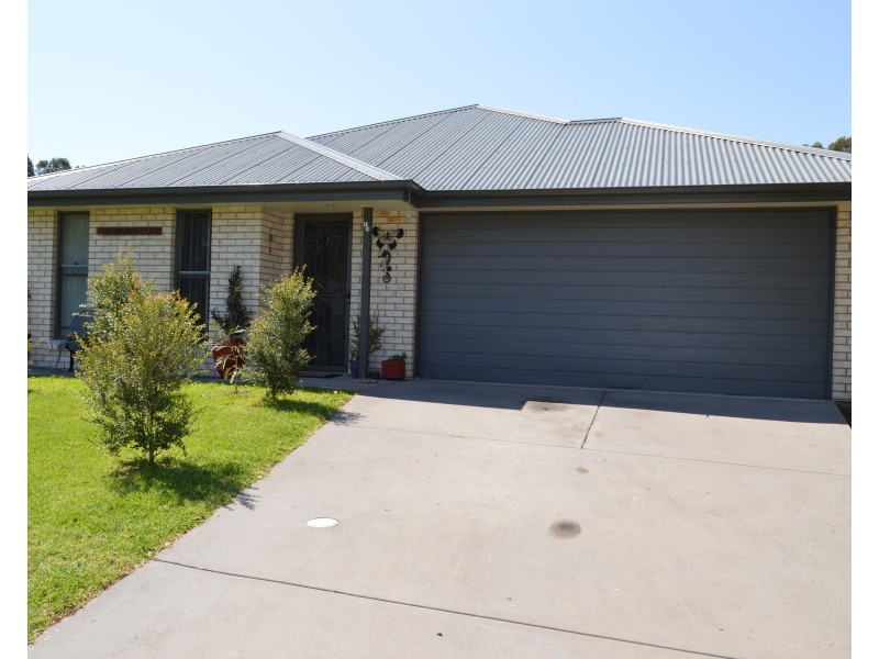 13 Thorp Close, Cessnock NSW 2325