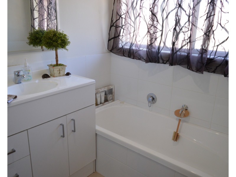13 Thorp Close, Cessnock NSW 2325