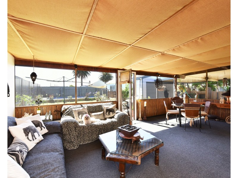 20 Desmond Street, Cessnock NSW 2325