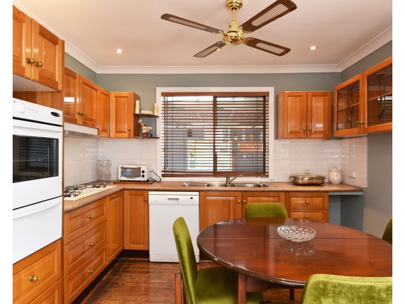 32 Mount View Road, Cessnock NSW 2325