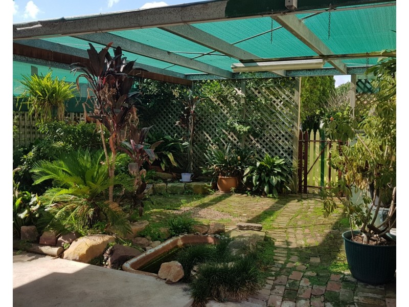 38 Anzac Ave, Cessnock NSW 2325