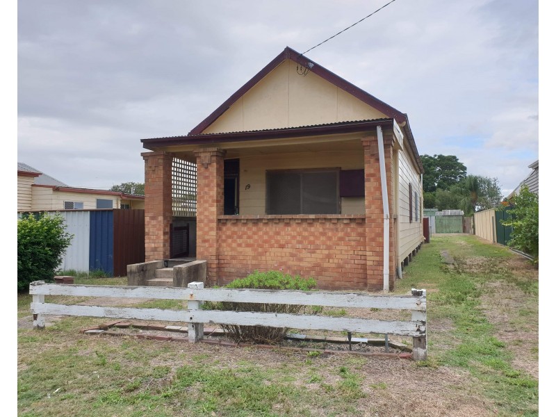 19 Hall Street, Weston NSW 2326