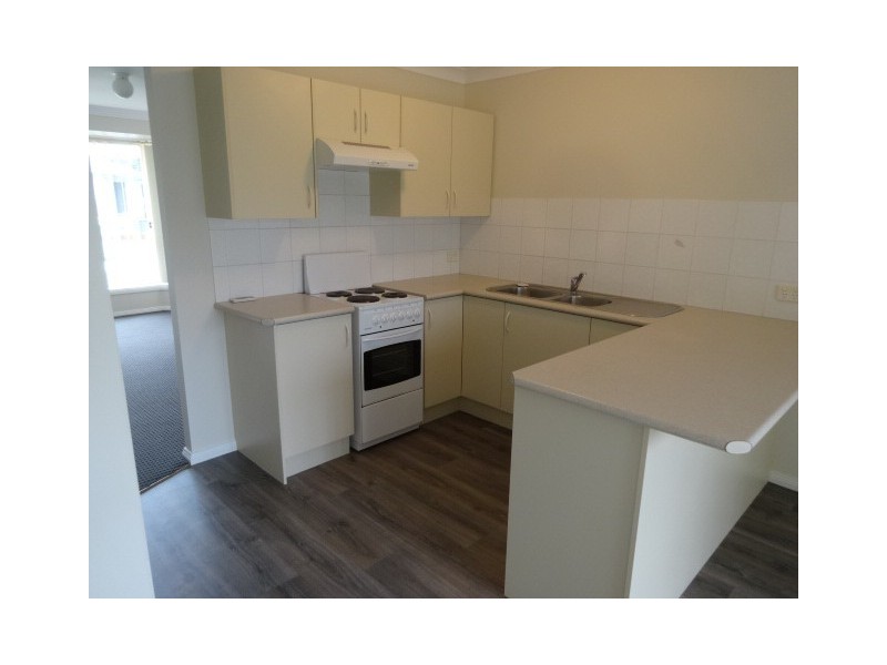 3/4 Nelson Street, Cessnock NSW 2325