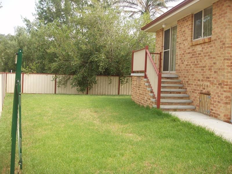 2/7 Ferguson Street, Cessnock NSW 2325