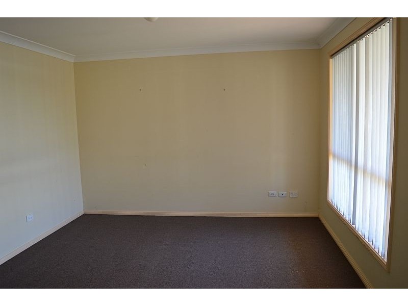 1/4 Sports Avenue, Cessnock NSW 2325