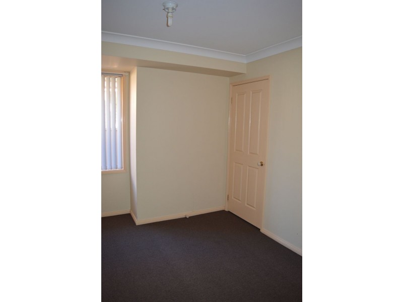 1/4 Sports Avenue, Cessnock NSW 2325