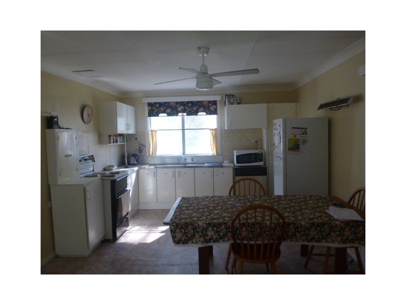 172 Cessnock Road, Neath NSW 2326