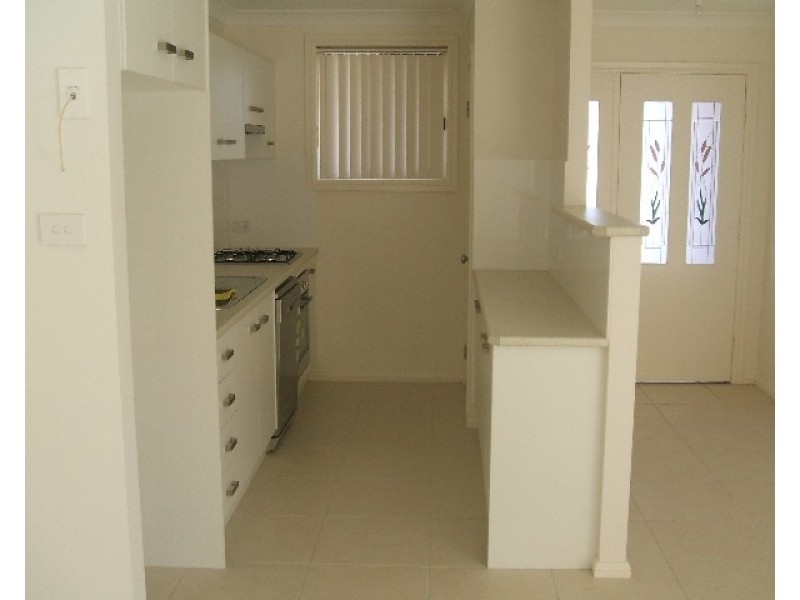 2/100 Mount View Road, Cessnock NSW 2325