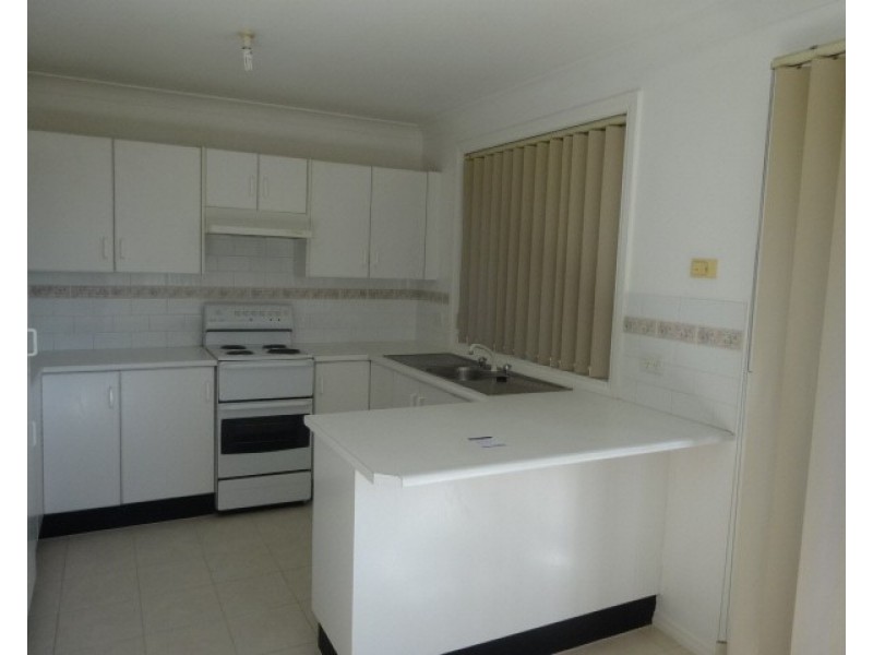 2/8C Sheddon Street, Cessnock NSW 2325