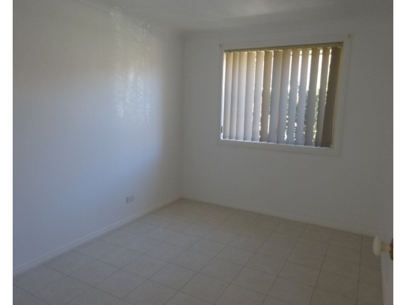 2/8C Sheddon Street, Cessnock NSW 2325